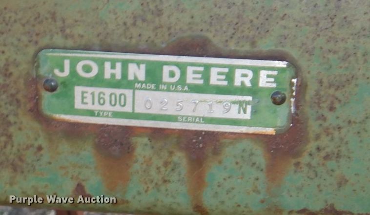 image for item JJ9324 John Deere 1600  chisel