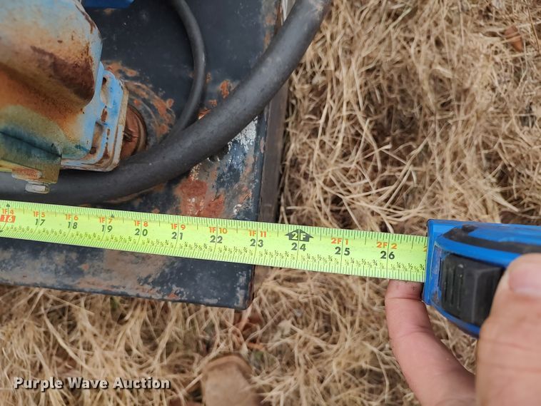 image for item JO9680 (2) fuel tanks