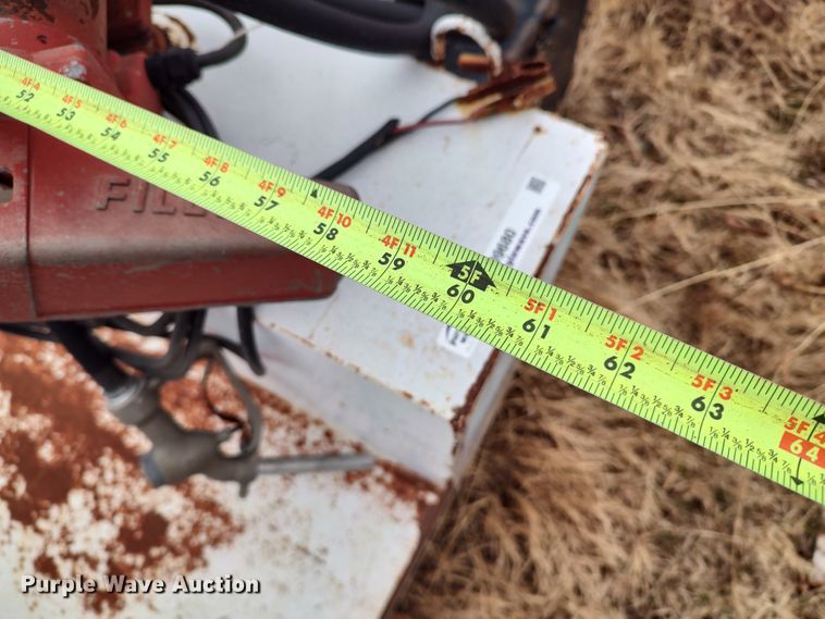 image for item JO9680 (2) fuel tanks