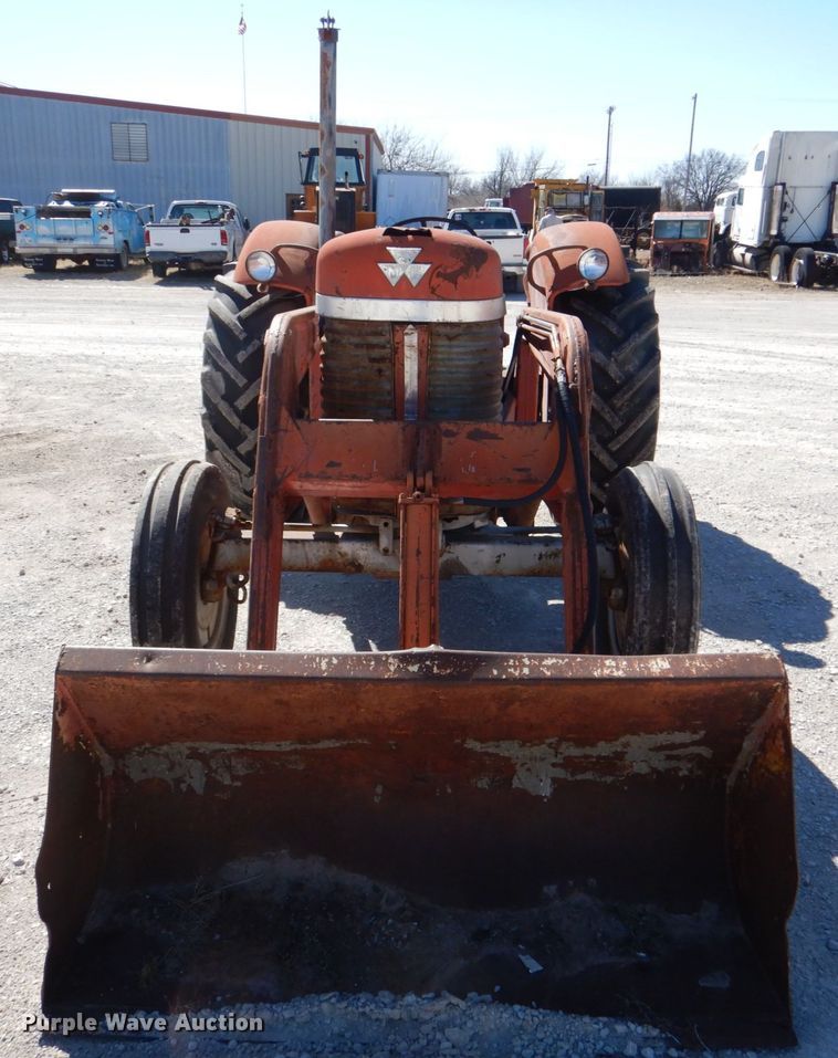 image for item JS9685 1961 Massey Ferguson 88  tractor