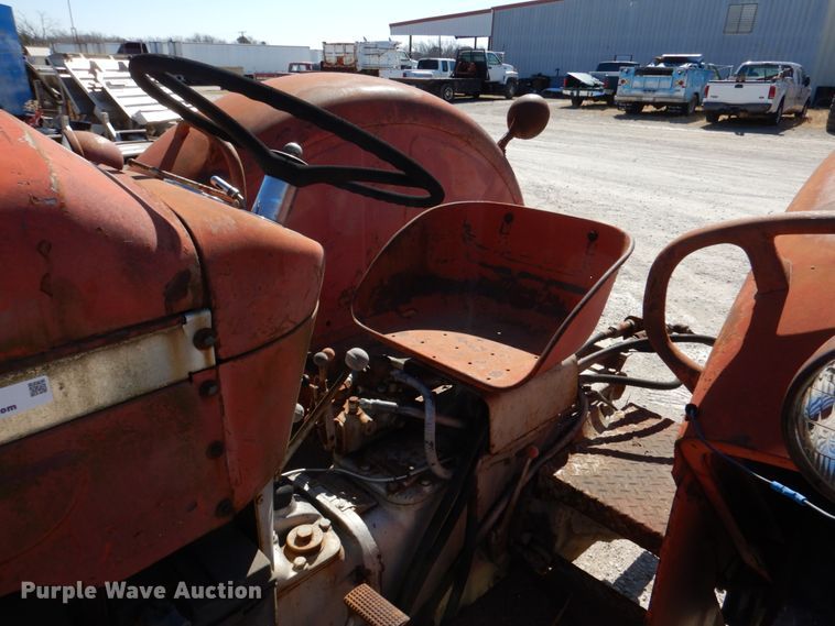 image for item JS9685 1961 Massey Ferguson 88  tractor