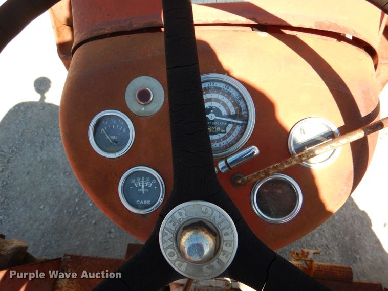 image for item JS9685 1961 Massey Ferguson 88  tractor