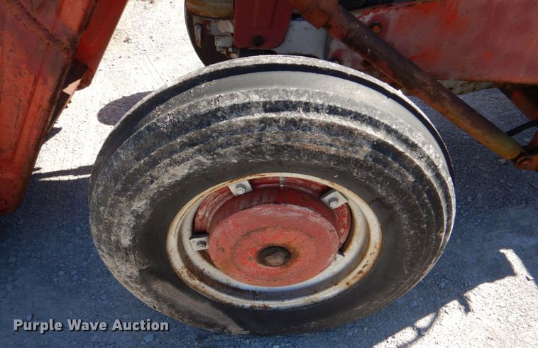 image for item JS9685 1961 Massey Ferguson 88  tractor