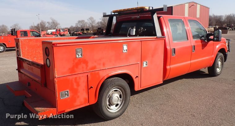 image for item DI1794 2011 Ford F250 Super Duty  Crew Cab utility bed pickup truck