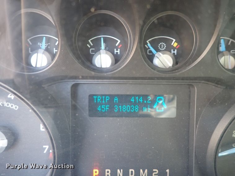 image for item DI1794 2011 Ford F250 Super Duty  Crew Cab utility bed pickup truck