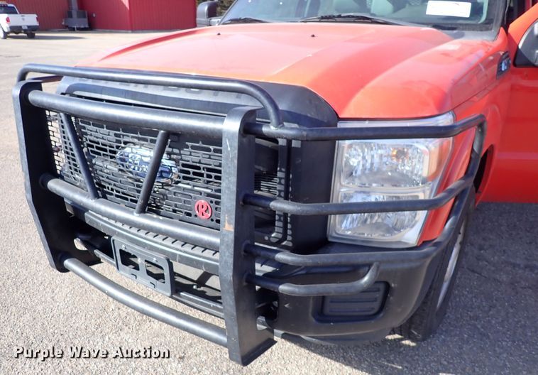 image for item DI1794 2011 Ford F250 Super Duty  Crew Cab utility bed pickup truck