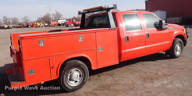 image for item DI1795 2011 Ford F250 Super Duty  Crew Cab utility bed pickup truck