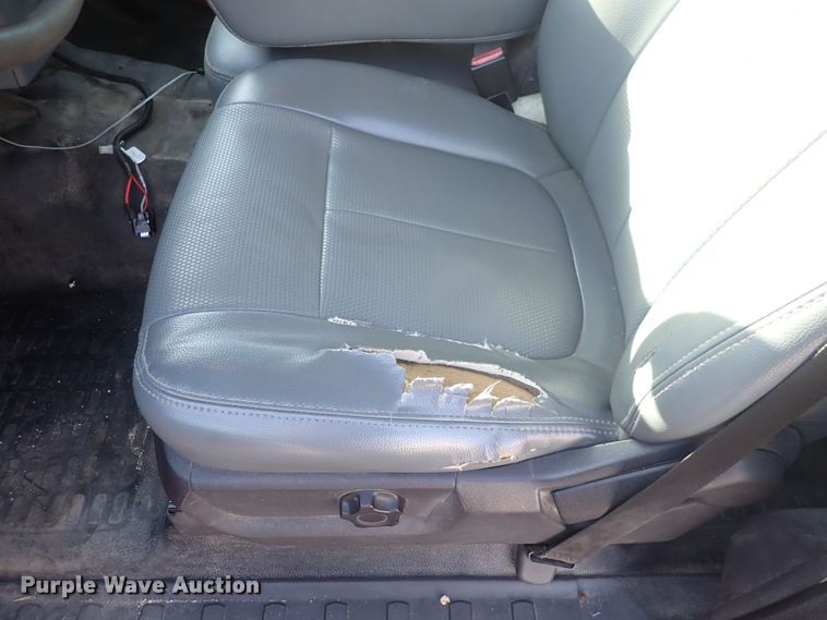 image for item DI1795 2011 Ford F250 Super Duty  Crew Cab utility bed pickup truck