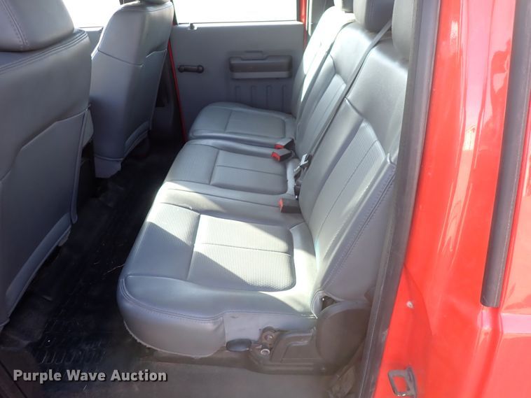 image for item DI1795 2011 Ford F250 Super Duty  Crew Cab utility bed pickup truck