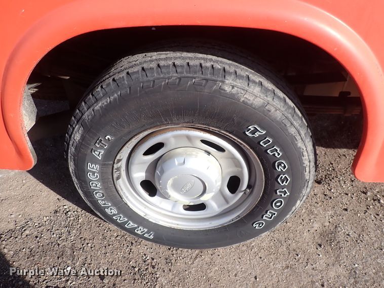 image for item DI1795 2011 Ford F250 Super Duty  Crew Cab utility bed pickup truck