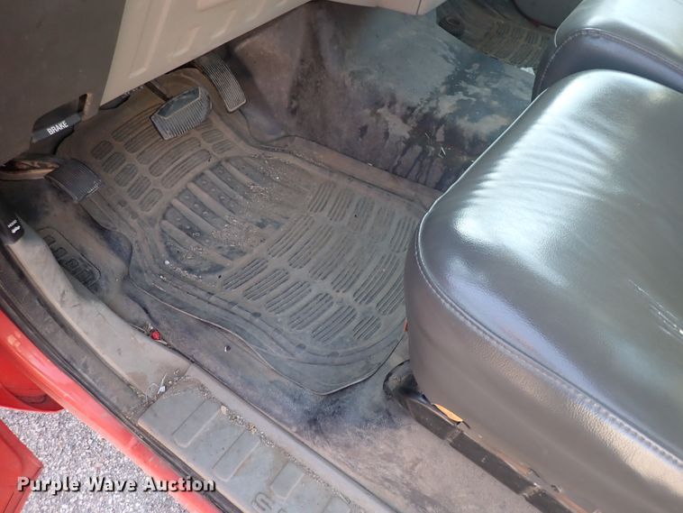 image for item DI1797 2010 Ford F250 Super Duty  utility bed pickup truck