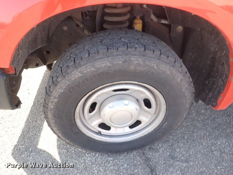 image for item DI1797 2010 Ford F250 Super Duty  utility bed pickup truck