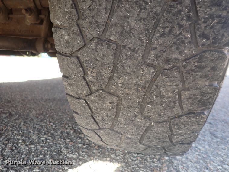 image for item DI1797 2010 Ford F250 Super Duty  utility bed pickup truck