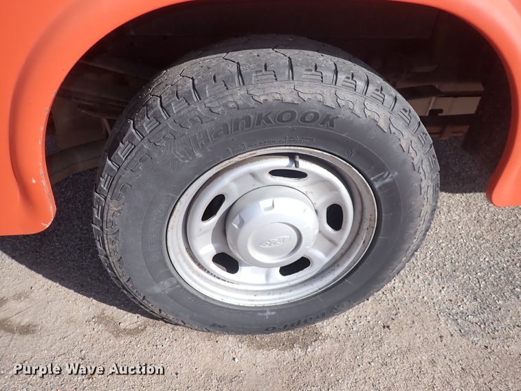 image for item DI1797 2010 Ford F250 Super Duty  utility bed pickup truck