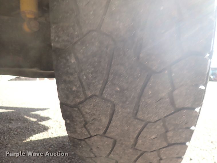 image for item DI1797 2010 Ford F250 Super Duty  utility bed pickup truck