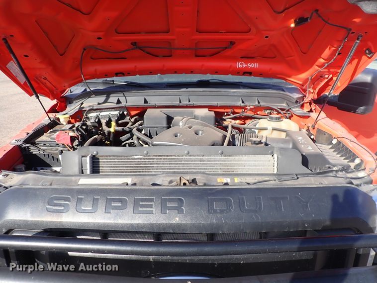 image for item DI1798 2011 Ford F250 Super Duty  Crew Cab utility bed pickup truck