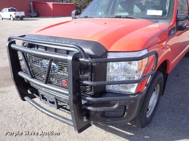 image for item DI1798 2011 Ford F250 Super Duty  Crew Cab utility bed pickup truck