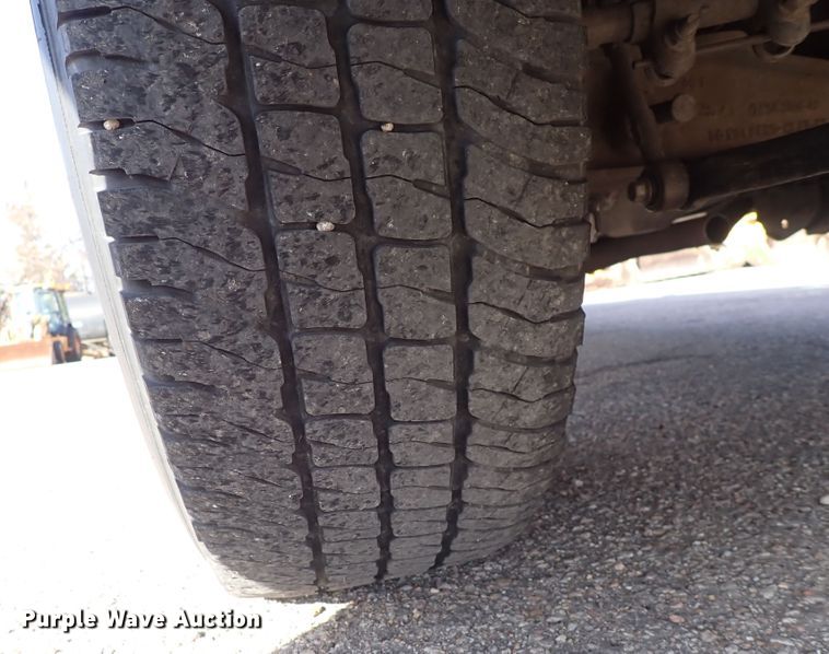 image for item DI1798 2011 Ford F250 Super Duty  Crew Cab utility bed pickup truck