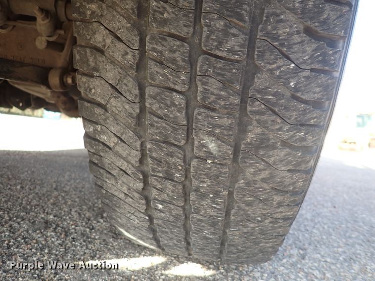 image for item DI1798 2011 Ford F250 Super Duty  Crew Cab utility bed pickup truck