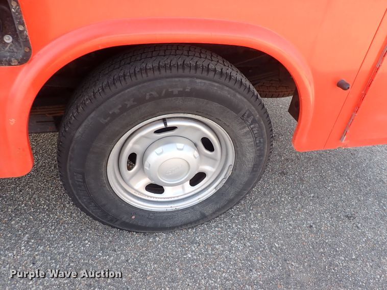 image for item DI1798 2011 Ford F250 Super Duty  Crew Cab utility bed pickup truck