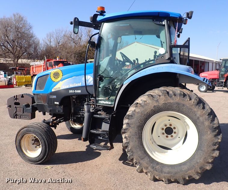 image for item DI1800 2009 New Holland T6020  tractor