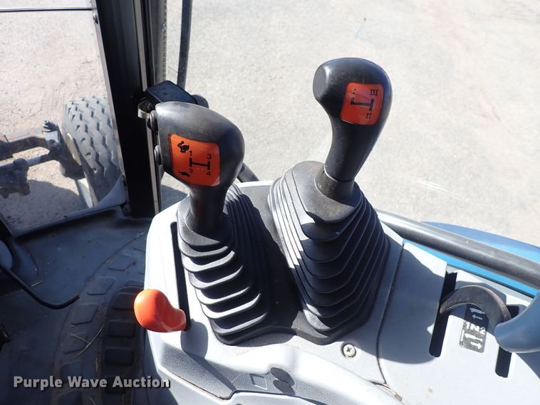 image for item DI1800 2009 New Holland T6020  tractor