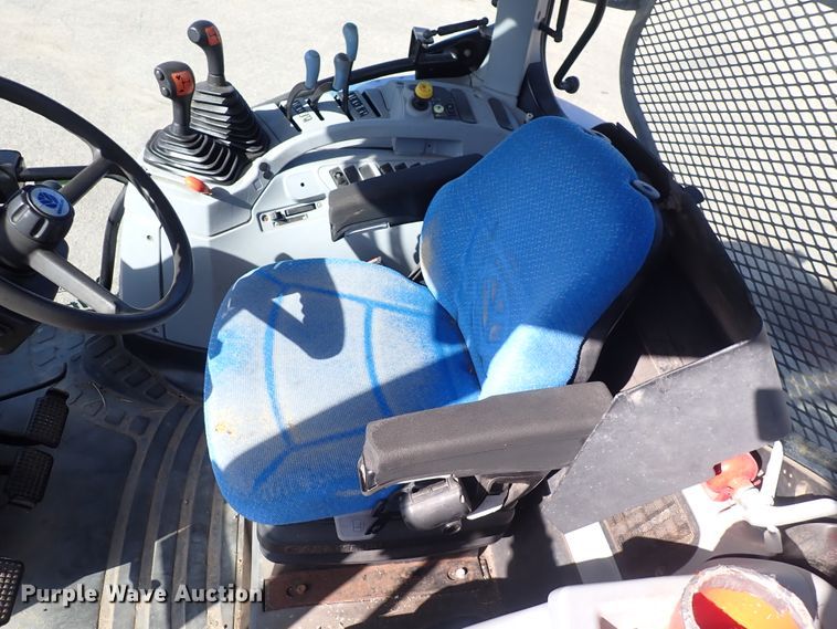 image for item DI1800 2009 New Holland T6020  tractor