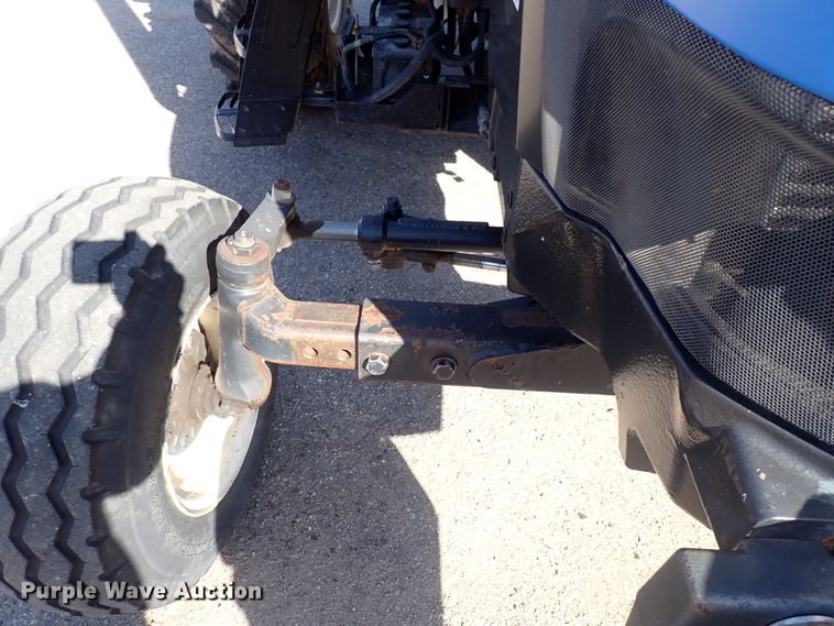 image for item DI1800 2009 New Holland T6020  tractor