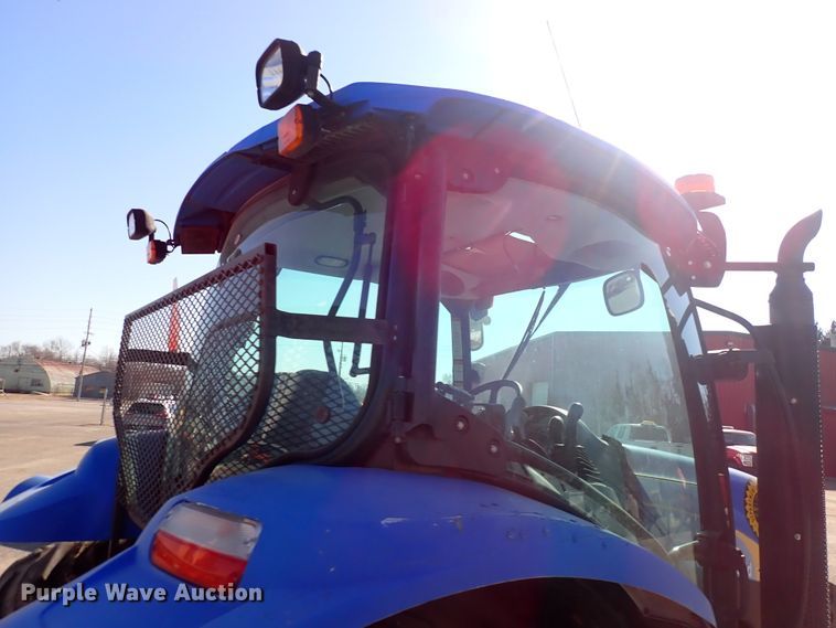 image for item DI1800 2009 New Holland T6020  tractor