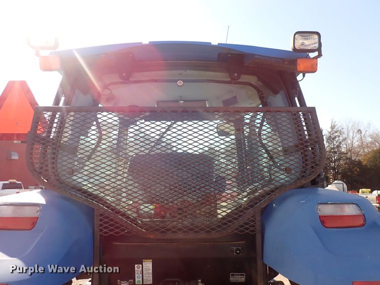 image for item DI1800 2009 New Holland T6020  tractor