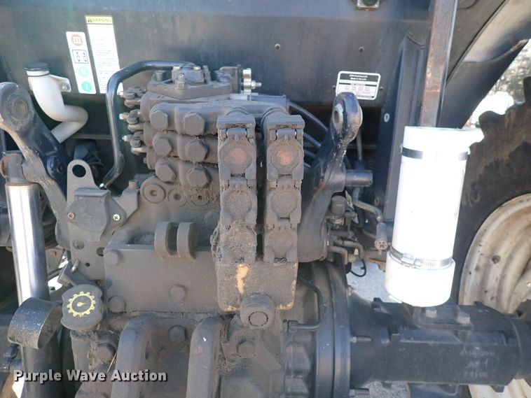 image for item DI1800 2009 New Holland T6020  tractor