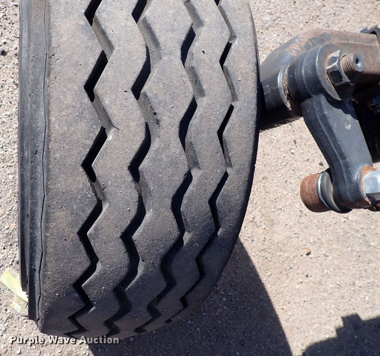 image for item DI1800 2009 New Holland T6020  tractor