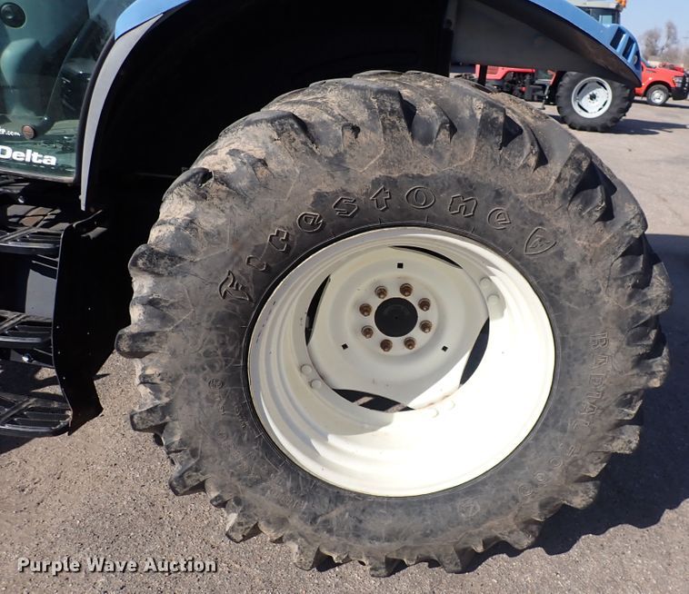 image for item DI1800 2009 New Holland T6020  tractor