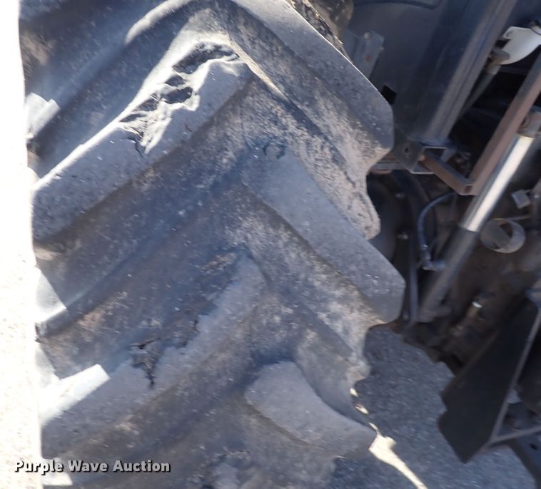 image for item DI1800 2009 New Holland T6020  tractor