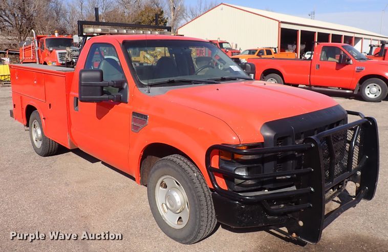 image for item DI1802 2008 Ford F250 Super Duty  utility bed pickup truck