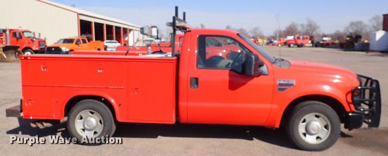 image for item DI1802 2008 Ford F250 Super Duty  utility bed pickup truck