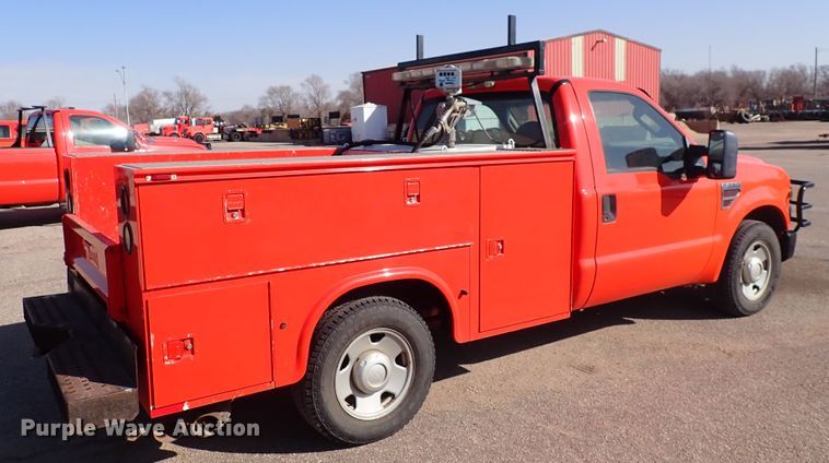 image for item DI1802 2008 Ford F250 Super Duty  utility bed pickup truck