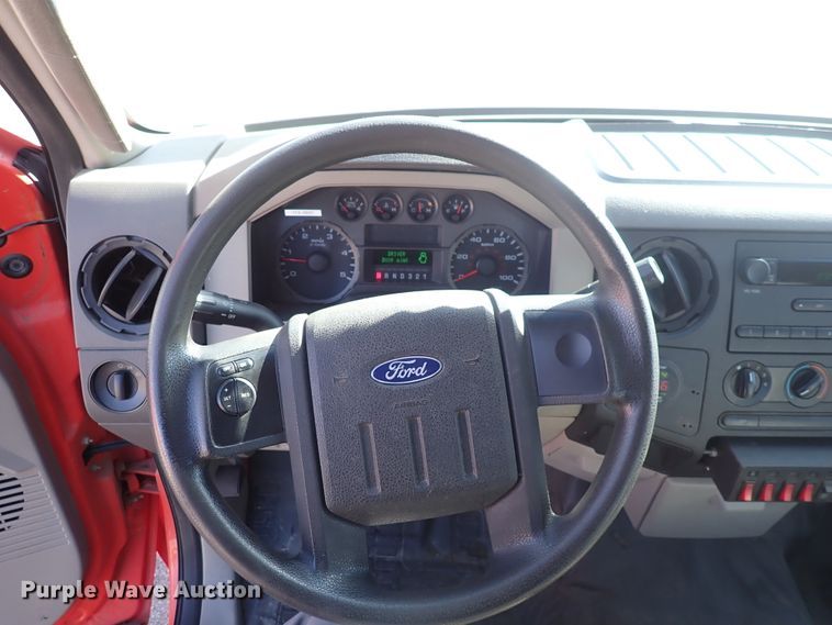 image for item DI1802 2008 Ford F250 Super Duty  utility bed pickup truck