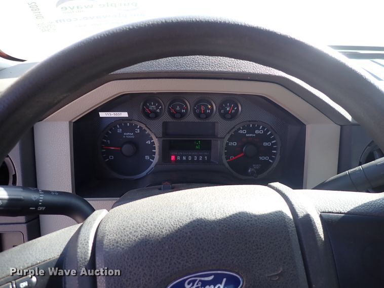 image for item DI1802 2008 Ford F250 Super Duty  utility bed pickup truck