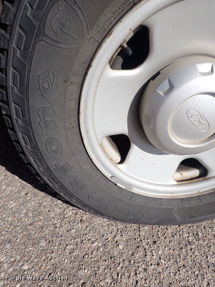 image for item DI1802 2008 Ford F250 Super Duty  utility bed pickup truck