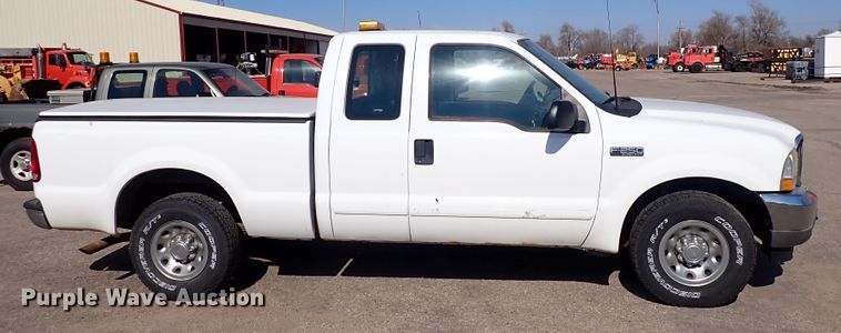 image for item DI1808 2003 Ford F250 Super Duty  SuperCab pickup truck