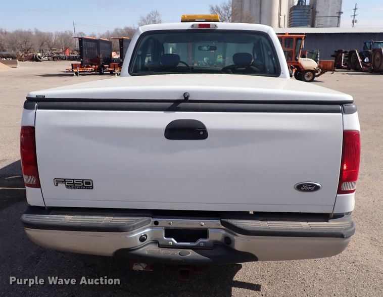 image for item DI1808 2003 Ford F250 Super Duty  SuperCab pickup truck