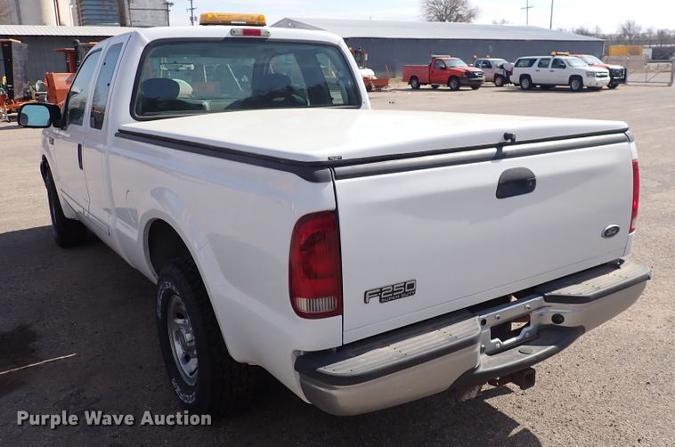 image for item DI1808 2003 Ford F250 Super Duty  SuperCab pickup truck