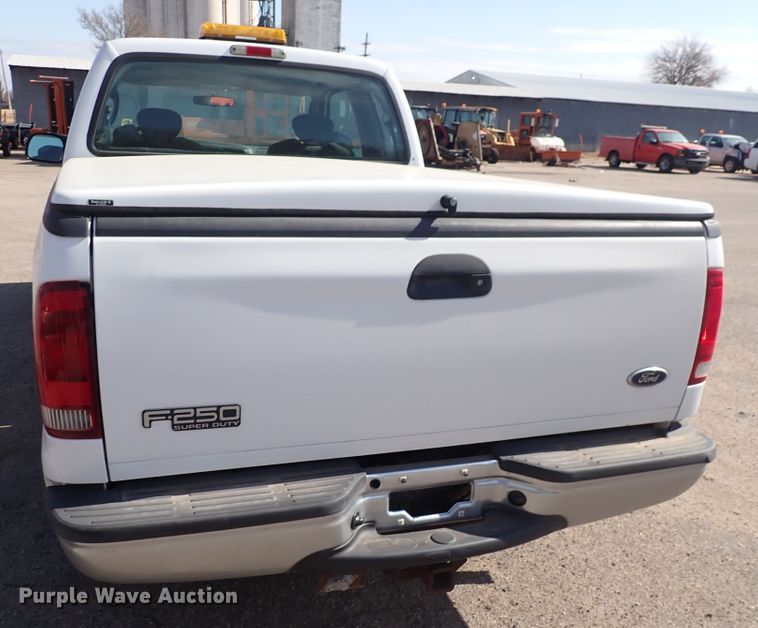 image for item DI1808 2003 Ford F250 Super Duty  SuperCab pickup truck