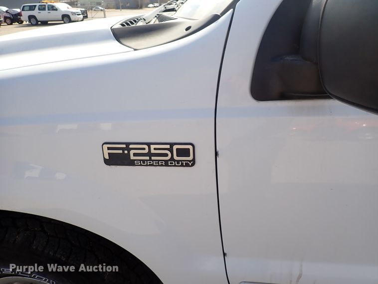 image for item DI1808 2003 Ford F250 Super Duty  SuperCab pickup truck