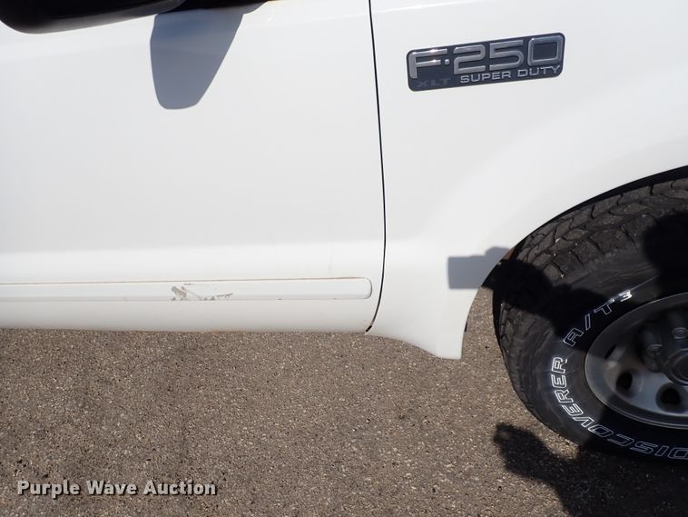 image for item DI1808 2003 Ford F250 Super Duty  SuperCab pickup truck