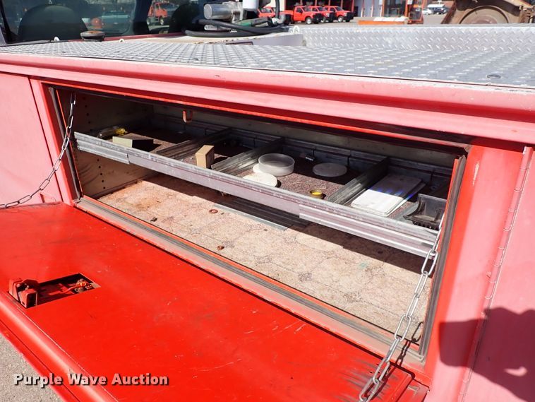 image for item DI1809 2006 Ford F250 Super Duty  utility bed pickup truck