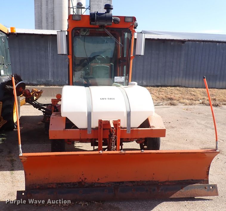 image for item DI1810 2004 Broce RJ-350  broom