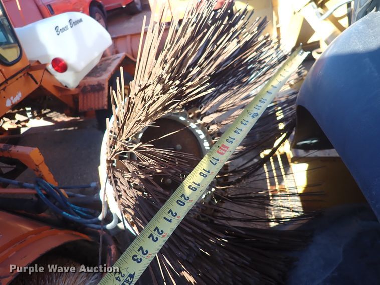 image for item DI1810 2004 Broce RJ-350  broom