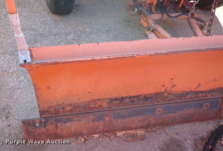 image for item DI1810 2004 Broce RJ-350  broom